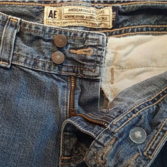 AMERICAN EAGLE ♡ Sweet Vintage Denim Slit Back Pockets Blue Jeans Size 2 Reg - Picture 15 of 15